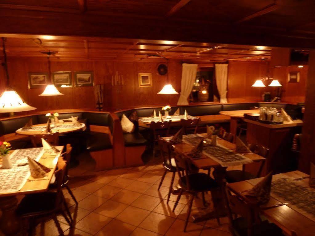 Hotel Dreikoenig & Restaurant Seegourmet ハーグナウ エクステリア 写真