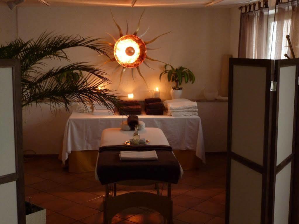 Hotel Dreikoenig & Restaurant Seegourmet ハーグナウ エクステリア 写真