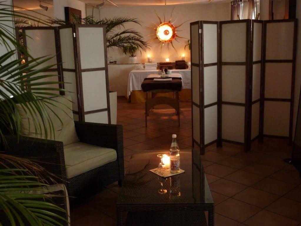 Hotel Dreikoenig & Restaurant Seegourmet ハーグナウ エクステリア 写真