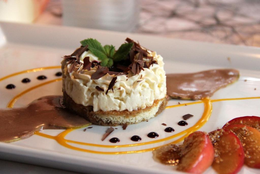 Hotel Dreikoenig & Restaurant Seegourmet ハーグナウ エクステリア 写真