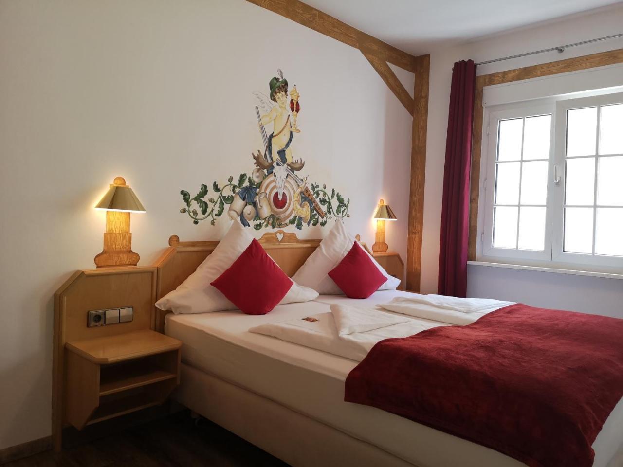 Hotel Dreikoenig & Restaurant Seegourmet ハーグナウ エクステリア 写真